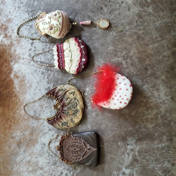 Vintage Collectable Figurines - Picture 2 of 3